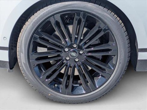 New 2026 Land Rover Range Rover Velar Dynamic SE image 10