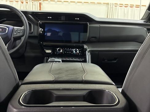 Used 2024 GMC Sierra 1500 AT4X w/ AT4X AEV Edition image 23