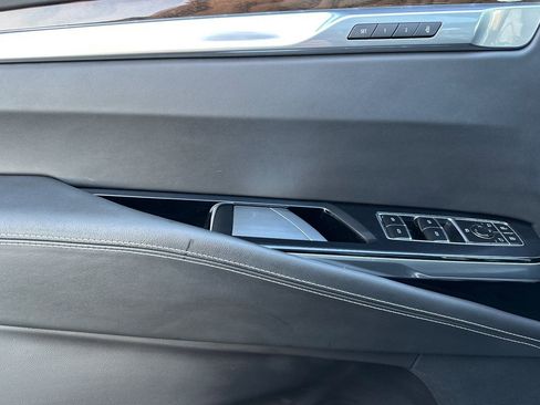 Certified 2025 Cadillac Escalade Sport Platinum image 11