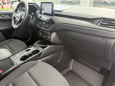 Certified 2025 Ford Escape Active FWD image 14