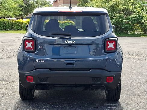 Used 2023 Jeep Renegade Latitude AWD/4WD image 22