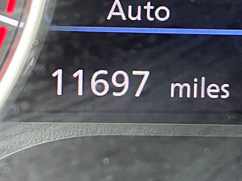 Used 2025 Nissan Sentra SV image 39