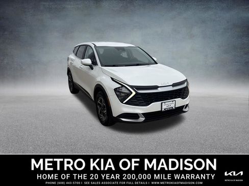 Used 2023 Kia Sportage LX AWD/4WD image 8