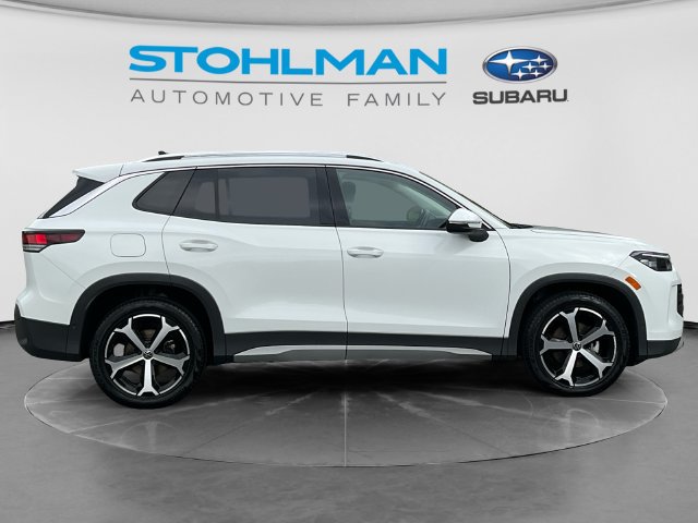 Certified 2026 Volkswagen Tiguan SE FWD image 4