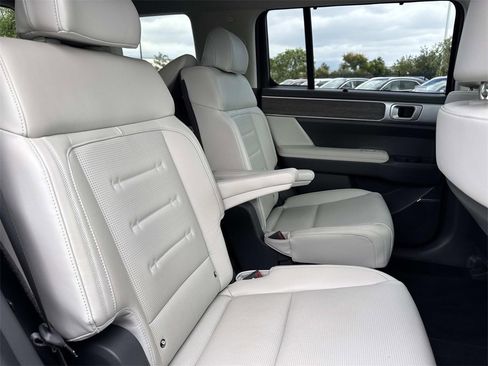 Used 2024 Hyundai Santa Fe Calligraphy image 29