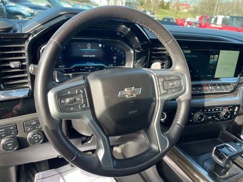 Used 2023 Chevrolet Silverado 1500 LT Trail Boss w/ Protection Package image 10