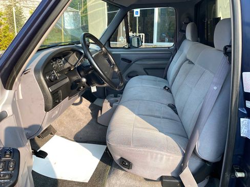 Used 1995 Ford F150 2WD Regular Cab image 9