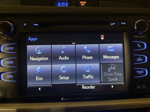 Used 2019 Toyota Highlander XLE image 19