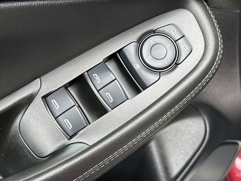 Used 2023 Buick Encore GX Preferred w/ Cold Weather Comfort Package FWD image 6