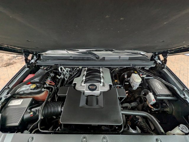 Used 2019 Cadillac Escalade Luxury AWD/4WD image 23