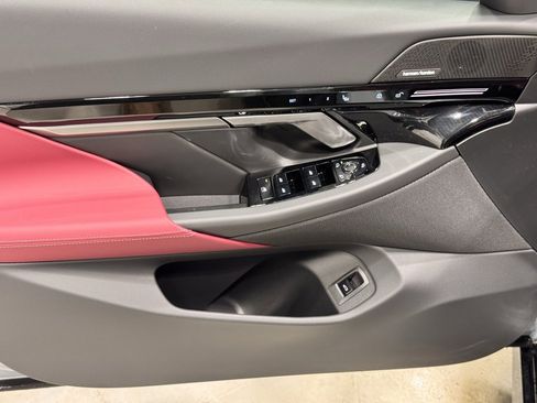 New 2026 BMW 530i xDrive 530i xDrive w/ M Sport Package image 15