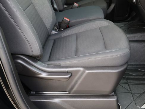 Used 2025 Chevrolet Silverado 1500 Custom image 18