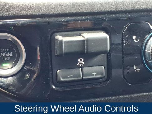 Used 2025 GMC Sierra 1500 SLT image 6