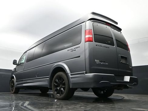 Used 2020 GMC Savana 2500 Extended w/ Enhanced Convenience Package RWD image 43