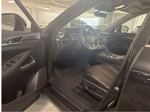 Certified 2026 INFINITI QX60 Luxe w/ Cargo Package FWD image 2