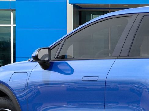 New 2026 Chevrolet Equinox EV LT image 12