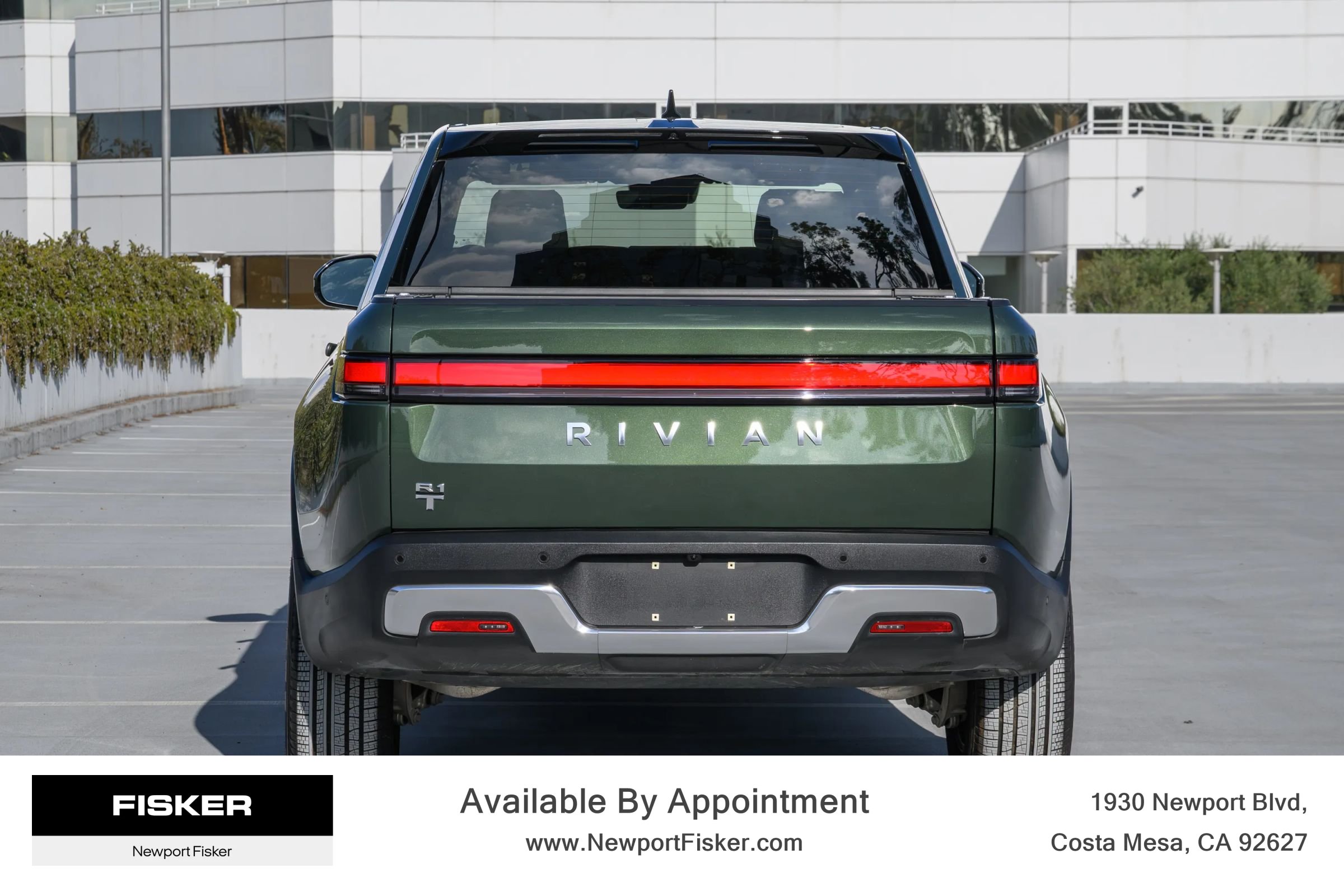 Used 2023 Rivian R1T AWD Adventure Dual image 7