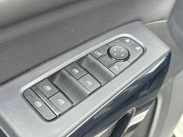 Certified 2025 Nissan Pathfinder SV AWD/4WD image 31