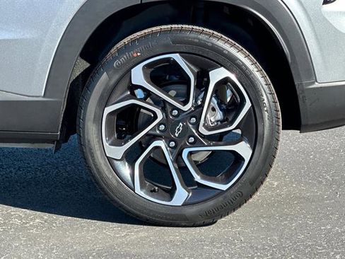 New 2026 Chevrolet Trax RS image 32