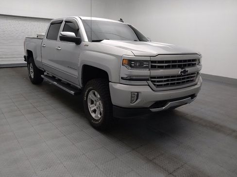 Used 2017 Chevrolet Silverado 1500 LTZ Z71 w/ LTZ Plus Package AWD/4WD image 13