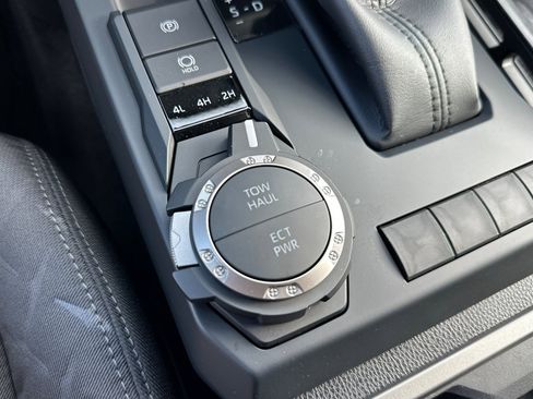 New 2026 Toyota Tacoma Limited image 32