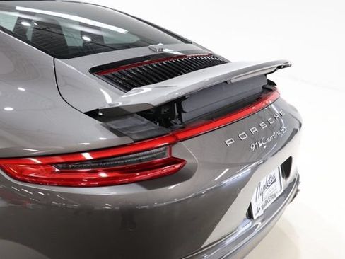 Used 2019 Porsche 911 Carrera 4S AWD/4WD image 35