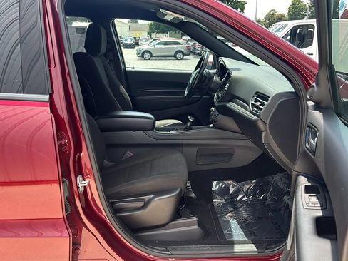 Used 2023 Dodge Durango SXT AWD/4WD image 17