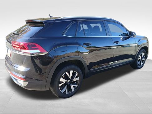 Used 2022 Volkswagen Atlas Cross Sport SE image 5