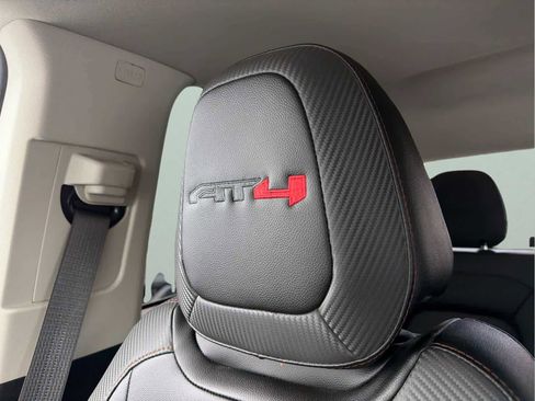 Used 2022 GMC Canyon AT4 image 32