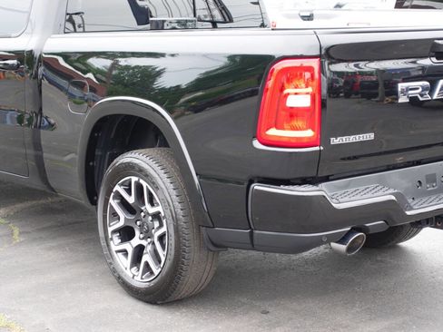 Used 2025 RAM 1500 Laramie w/ Sport Appearance Package AWD/4WD image 12