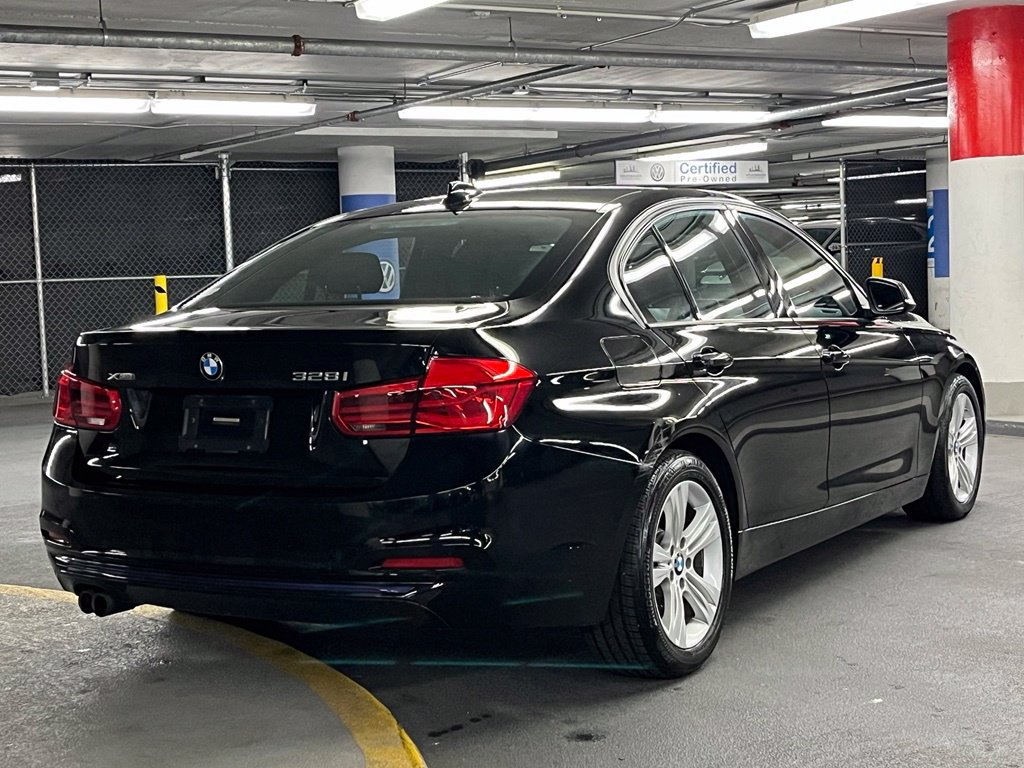 Used 2016 BMW 328i xDrive Sedan AWD/4WD image 5
