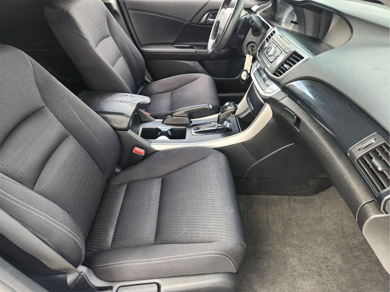 Used 2015 Honda Accord Sport image 14