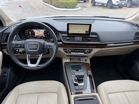 Used 2020 Audi Q5 Prestige w/ Prestige Package image 7