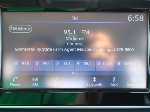 Used 2025 Nissan Versa SV FWD image 18