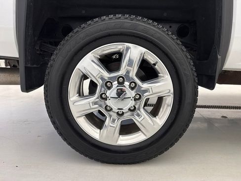 Used 2017 GMC Sierra 2500 Denali w/ Duramax Plus Package AWD/4WD image 8