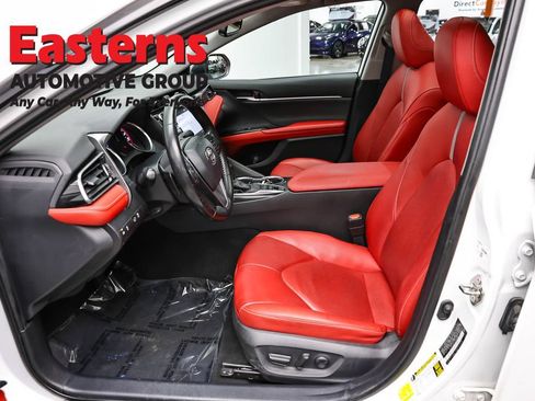 Used 2020 Toyota Camry XSE FWD image 14