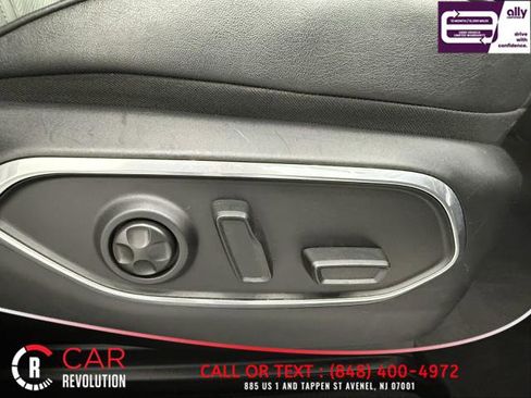 Used 2023 Jeep Wagoneer L Series II image 68