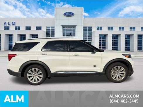 Used 2022 Ford Explorer King Ranch RWD image 5