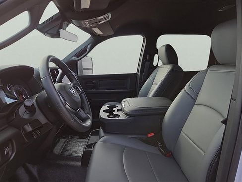 New 2026 RAM 3500 Tradesman image 15