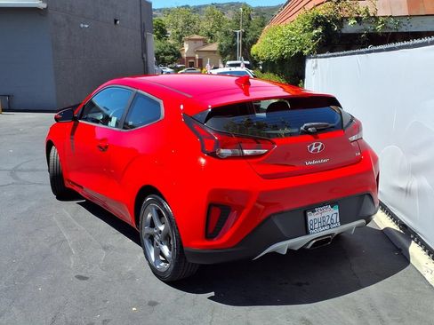 Used 2020 Hyundai Veloster 2.0 FWD image 5