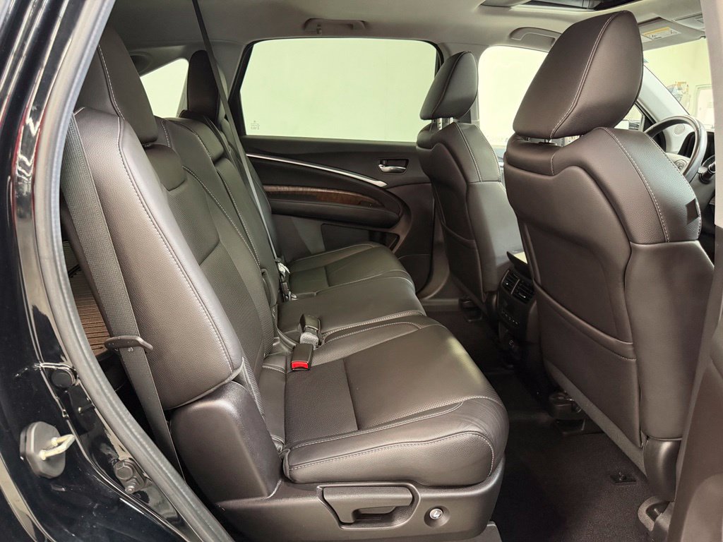 Used 2020 Acura MDX w/ Technology Package AWD/4WD image 12