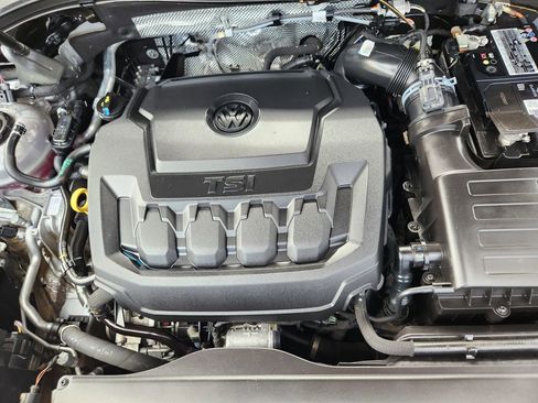 Used 2022 Volkswagen Tiguan SE R-Line image 19