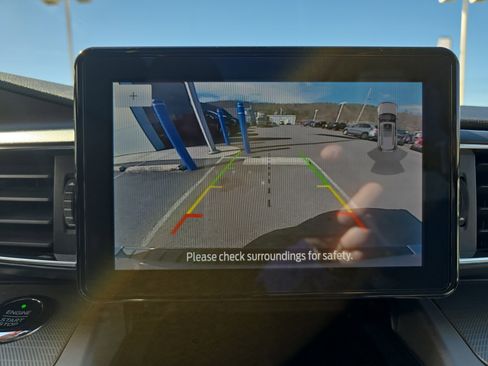 Used 2021 Ford Explorer XLT w/ Equipment Group 202A image 31