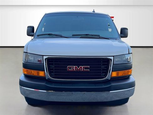 Used 2024 GMC Savana 2500 w/ Driver Convenience Package image 2