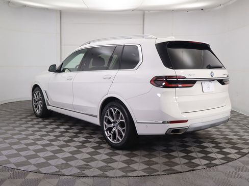 Used 2023 BMW X7 xDrive40i w/ Premium Package image 7