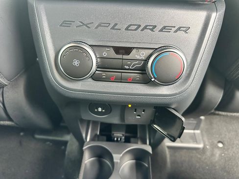 New 2026 Ford Explorer ST-Line w/ ST-Line Street Pack image 5