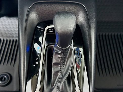 Certified 2025 Toyota Corolla LE image 19