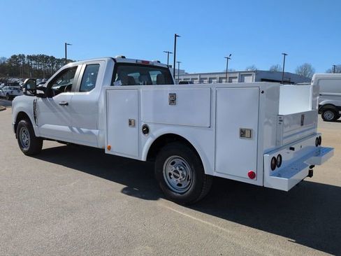 New 2026 Ford F250 XL w/ XL Chrome Package image 6