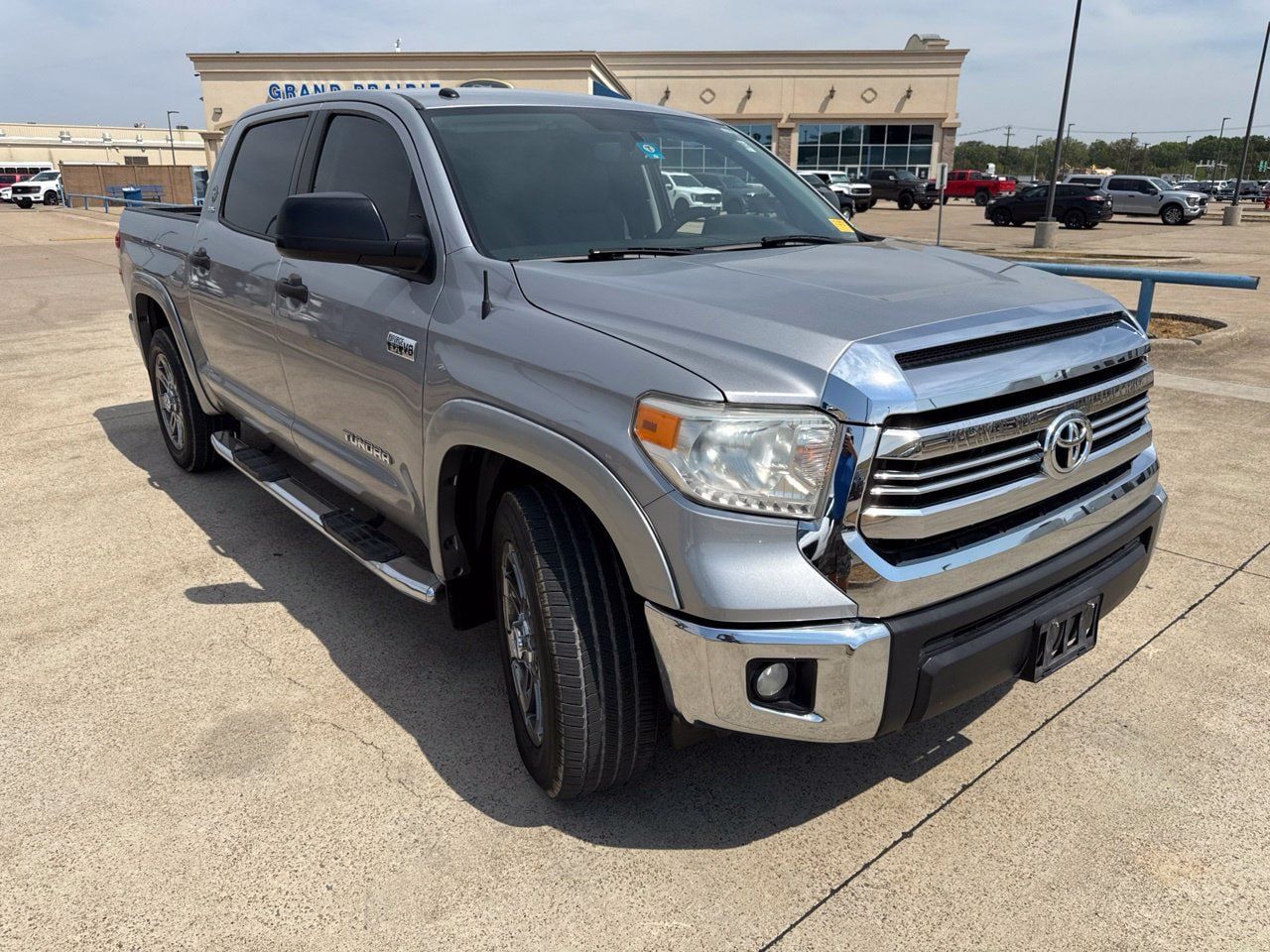 Used 2016 Toyota Tundra SR5 w/ SR5 Upgrade Package RWD image 18