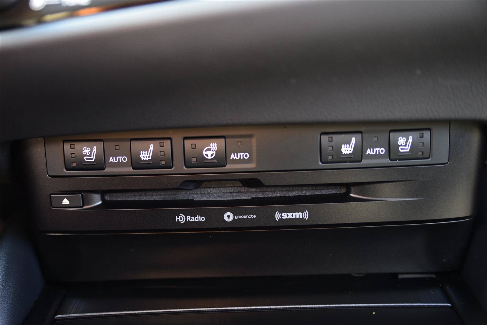 Used 2022 Lexus ES 300h w/ Premium Package FWD image 32